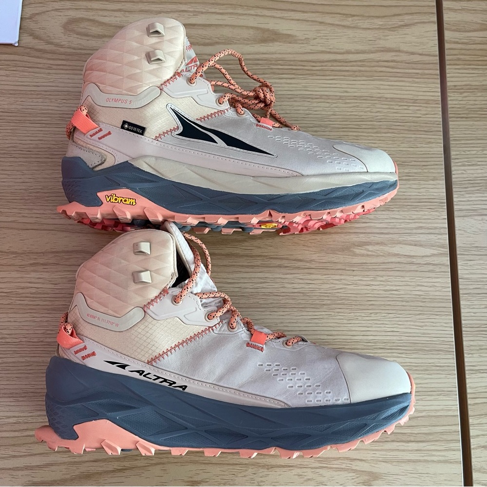 Altra Women's Lace Up Boots - Cream and Coral - Picture 6 of 8